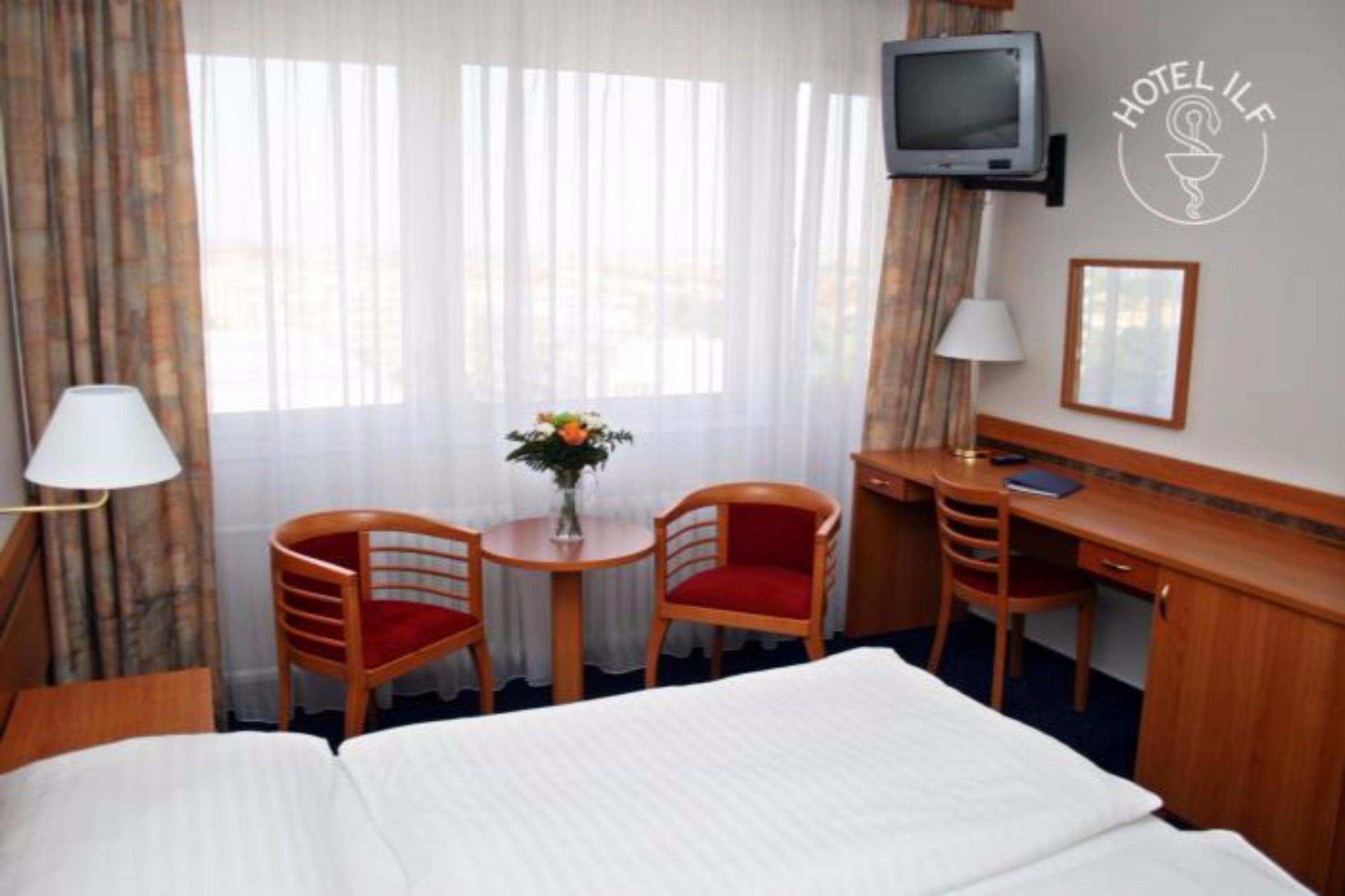 Hotel Ilf ปราก ภายนอก รูปภาพ